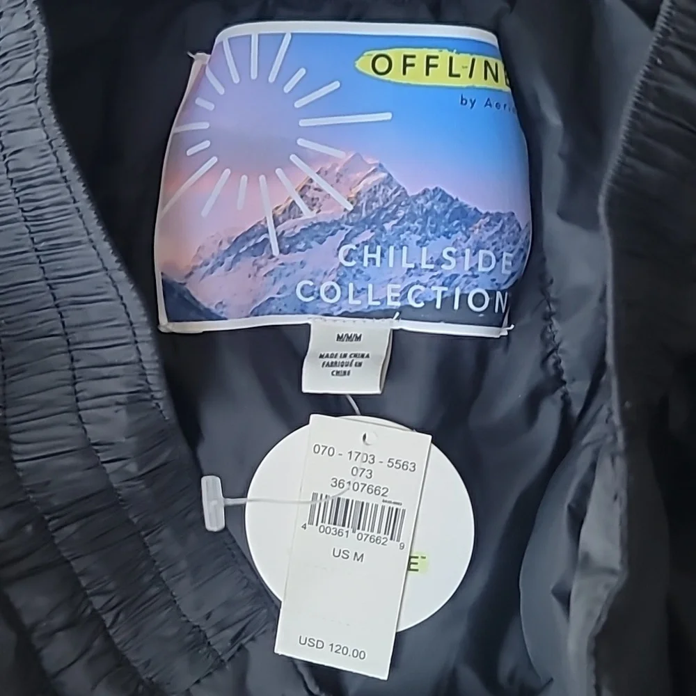 NWT Aerie Chillside Water Resistant Snow Puffer Pants, Size Medium, Color Black - Picture 12 of 12